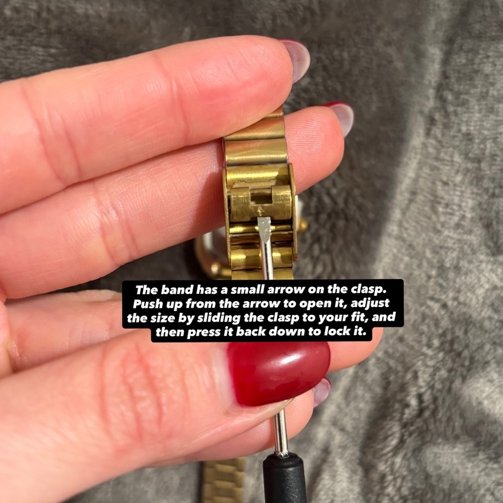 Vintage Type Gold Watch - Picture 5 of 5